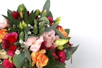 Bloemstuk kleurrijke biedemeyer