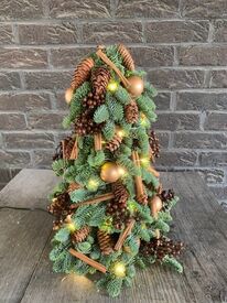 Kerstboom Nobilis nr 8: Warme bruin tinten