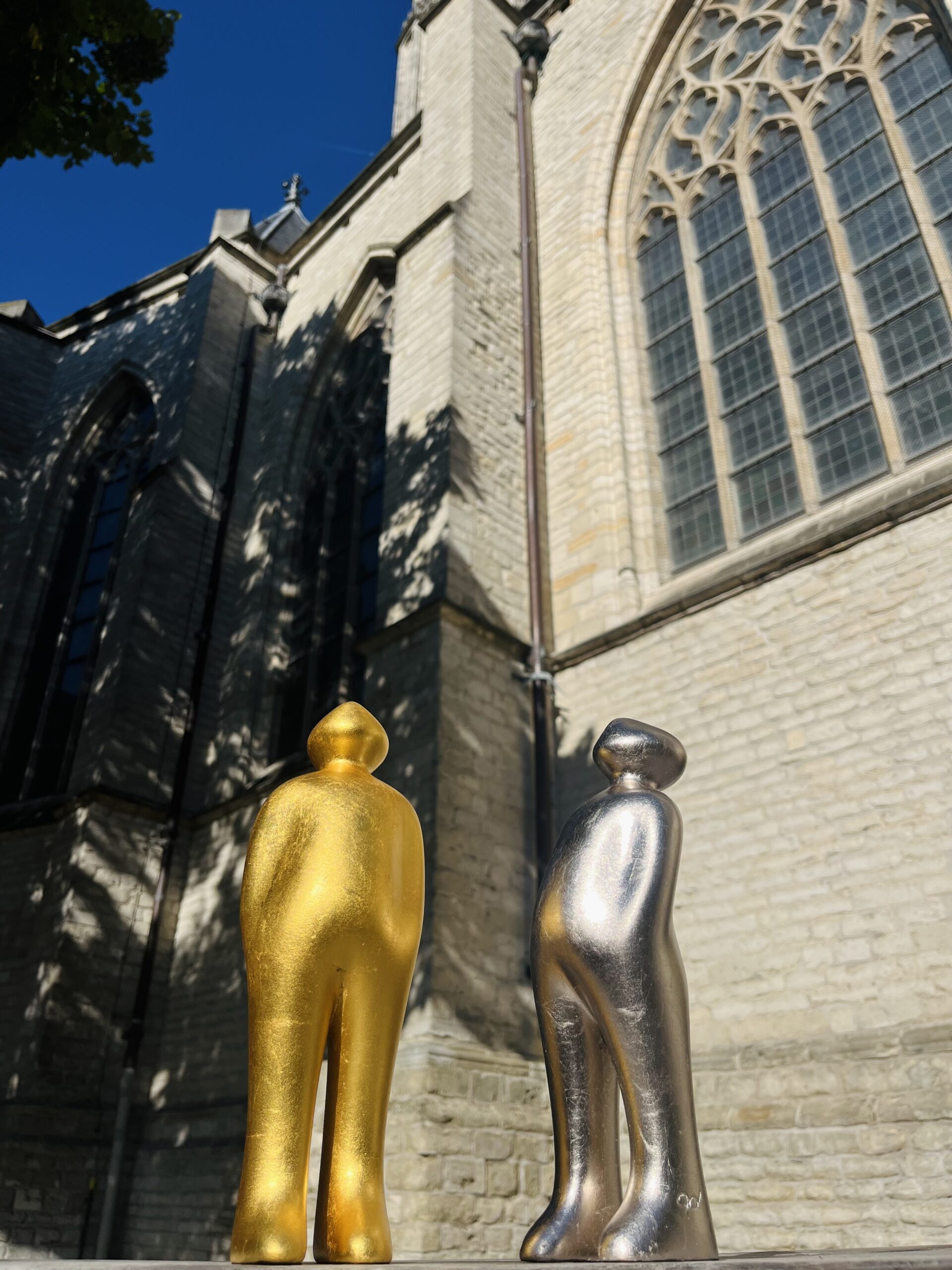 The Visitor Yellow Gold 24K - Limited Edition