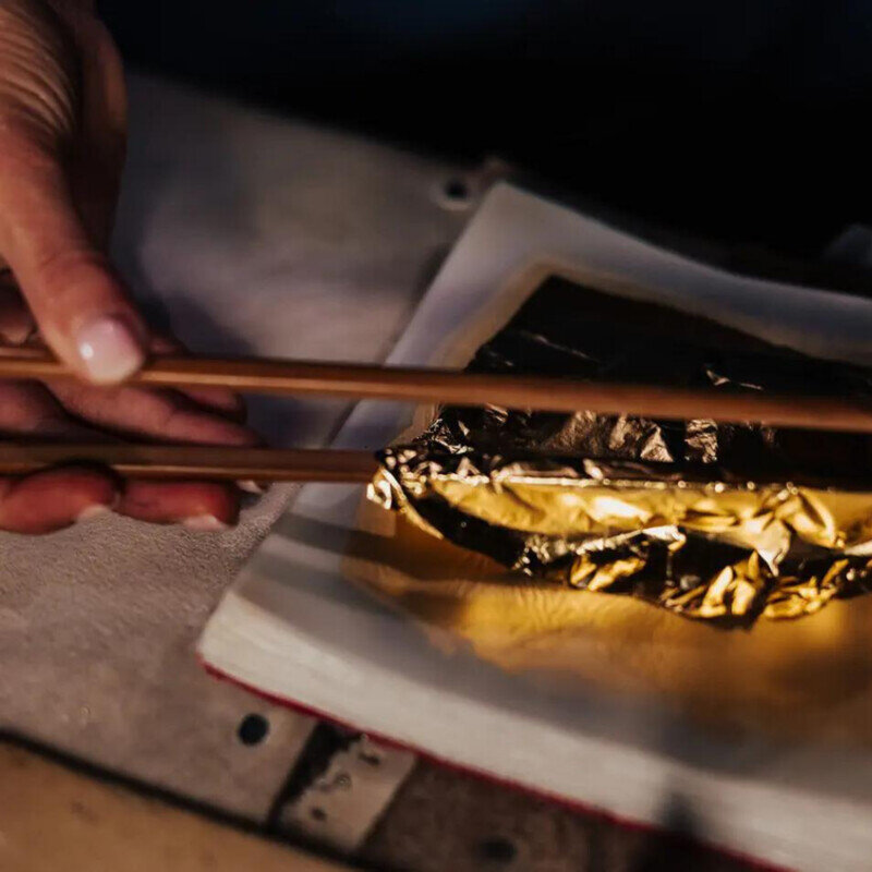 The Visitor Yellow Gold - Limited Edition