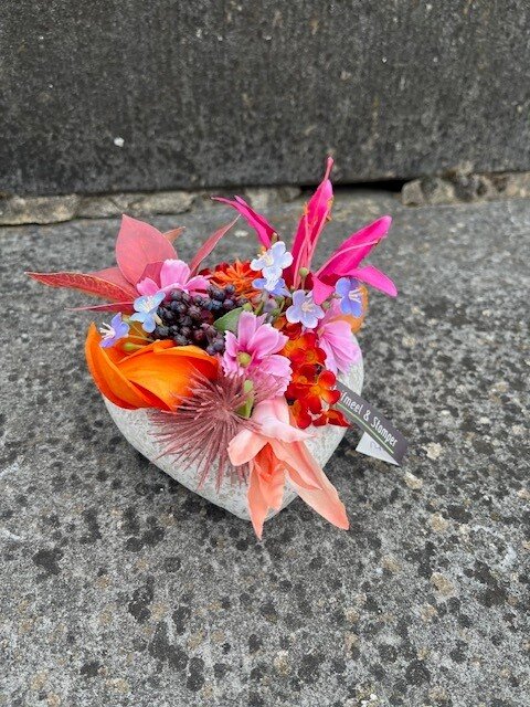 zijdenbloemstuk nr 1 : mini stenenhartje