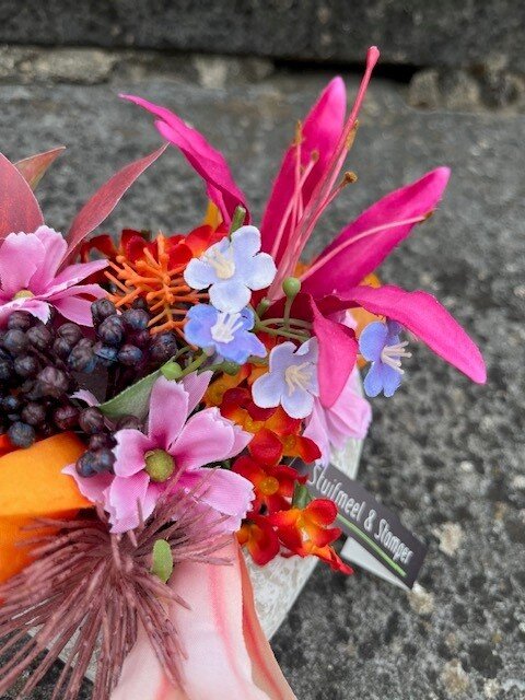 zijdenbloemstuk nr 1 : mini stenenhartje