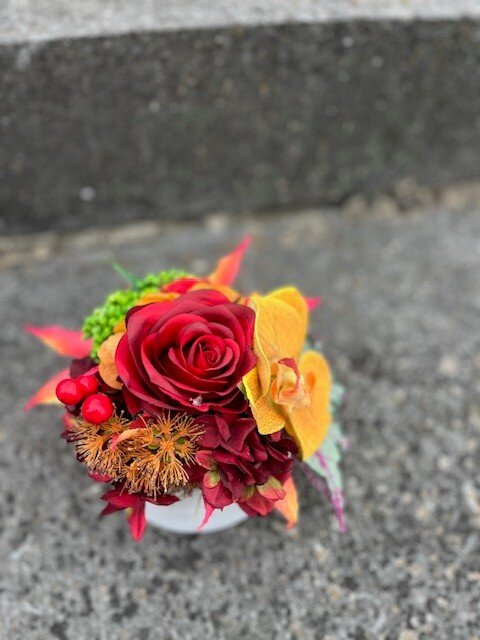 Zijdenbloemstuk nr 6: mini cirkel steentje